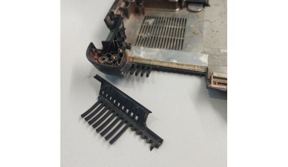 Нижня частина корпуса для ноутбука HP Pavilion g6, g6-1215eo, 641967-001, б/в - 301198