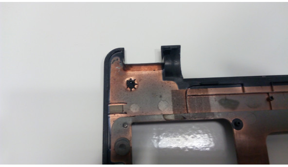 Середня частина корпуса для ноутбука Dell Inspiron 11z, AP09L00100, б/в - 301319