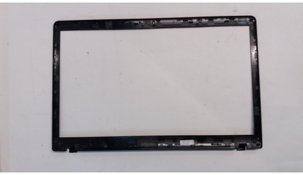 Рамка матриці корпуса для ноутбука Samsung 305E, NP305E5A, BA75-03753A, Б/В, Всі кріплення цілі, подряпини, потертості. - 301339