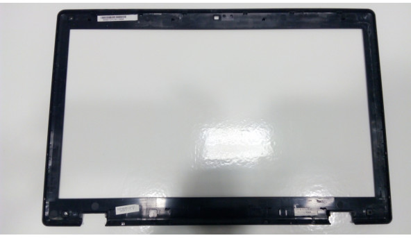 Рамка матриці корпуса для ноутбука MSI CR500X, MS-1683, E2P-682B212-Y31. Праве кріплення зламане(фото), а ліве має тріщину (фото). - 301369