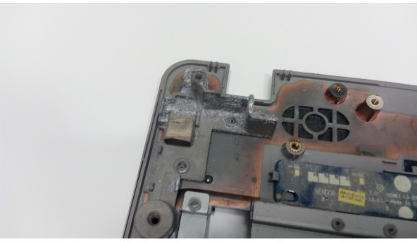 Средняя часть корпуса для ноутбука Lenovo IdeaPad Z560, AP0E4000400. Б/У - 301382