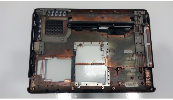 Нижня частина корпуса для ноутбука HP Pavilion dv6500, dv6615ew, 38AT3BATP113B, б/в - 301477