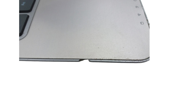 Средняя часть корпуса для ноутбука Samsung NP530U3C NP535U3C NP540U3C BA75-04043C Б/У - 301638