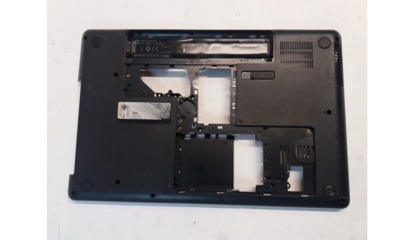 Нижня частина корпуса для ноутбука HP Pavilion G62, G62-a38EO, 610565-001, Б/В.Всі кріплення цілі.Без пошкоджень.