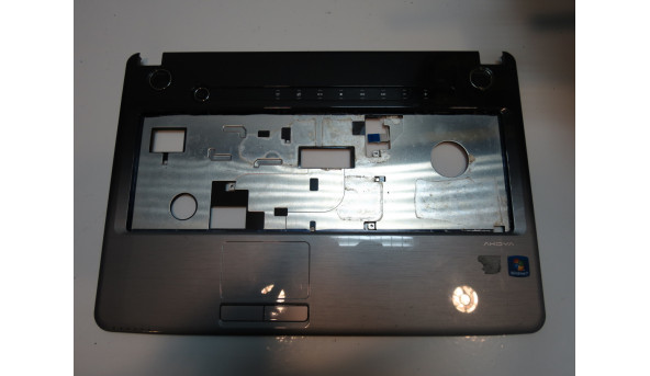 Средняя часть корпуса для ноутбука Madion Akoya E6222, MD98780, 13N0-XVA0C01, 15.6 "Б / У. Крепление все цели. Без повреждений.