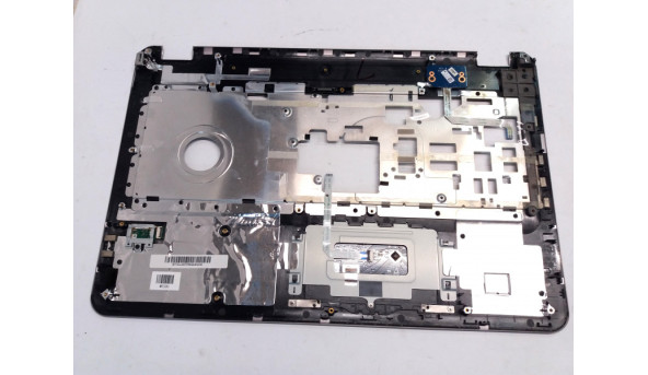 Середня частина корпуса для ноутбука HP Pavilion dv7-4000, RIT3LLX9TP, 17.3" Б/В. Пошкоджене одне кріплення - 302293