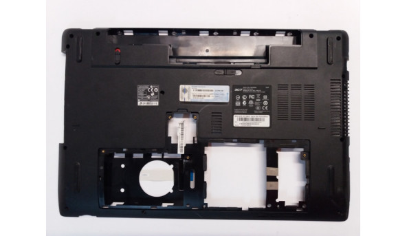 Нижня частина корпуса разом з платою USB для ноутбука Acer Aspire 7551, 7741, MS2310, 17.3", DAZ604HN05004, 48.4HP02.011, Б/В, в хорошому стані, без пошкоджень.
