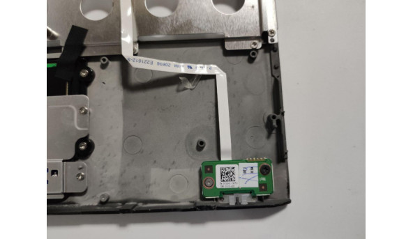 Середня частина корпуса для ноутбука Dell Vostro v13 v130, 13.3", 6070B0412801, CN-0F5XM7, б/в. В хорошому стані. Продається з Sim Readerom. - 302847