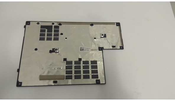Сервисная крышка для ноутбука Dell Vostro 1710, AP03R000300, Б / У - 302864