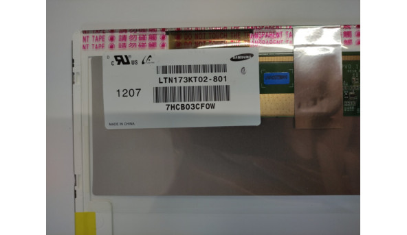 Матриця Samsung, LTN173KT02-801, 17.3", HD+ 1600x900, 40 pin, LED, Normal, б/в, має поділене зображення та вертикальні полоси - 302954