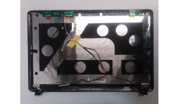Верхняя часть матрицы корпуса для ноутбука Lenovo Y560, 15.6", 38KL3LCLV40, Б/У - 303316