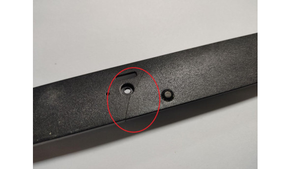 Рамка матриці корпуса для ноутбука HP ProBook 6550b, 15.6", 6070B0437701, б/в, кріплення цілі, є тріщина (фото) - 303563