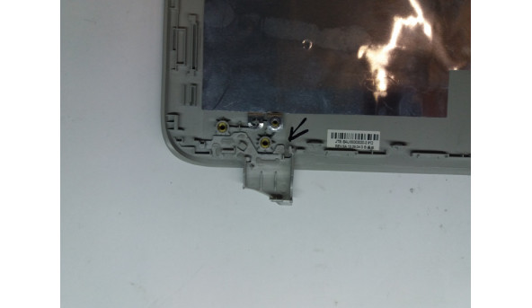 Кришка матриці корпуса для ноутбука HP Pavilion 15, 15-n047so, 15.6", JTE39U65TP203, Б/В. Всі кріплення цілі.Є подряпини та зламаний правий фіксатор петель (фото). - 303635