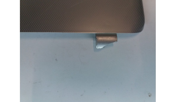 Кришка матриці корпуса для ноутбука HP Pavilion 15, 15-n047so, 15.6", JTE39U65TP203, Б/В. Всі кріплення цілі.Є подряпини та зламаний правий фіксатор петель (фото). - 303635