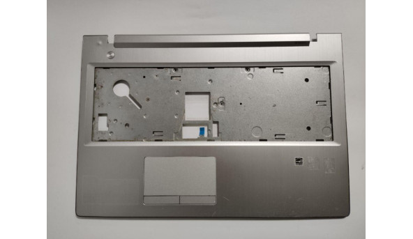 Середня частина корпуса для ноутбука Lenovo IdeaPad Z50-75, 15.6", AP0TH000310, б/в. Одне кріплення після ремонту (фото)
