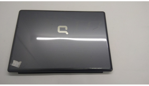 Крышка матрицы корпуса для ноутбука HP Compaq Presario V6500, V6508E0, 15.4 ", 446488-001, Б / У. Крепление имеют трещины (фото).