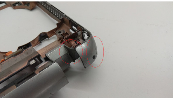 Нижня частина корпуса для ноутбука HP Pavilion dm1, dm1-4125ea, 11.6", dzc37nm9tp00, Б/В. Є пошкодження у вигляді тріщин та пошкоджених кріпленнь все на фото. - 303725