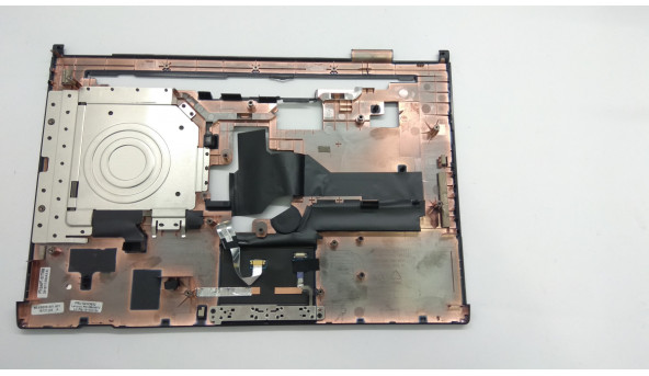 Средняя часть корпуса для ноутбука Lenovo ThinkPad L430, 14.0 ", 60.4SE05. 001, Б / У. Есть поврежденные крепления (фото).