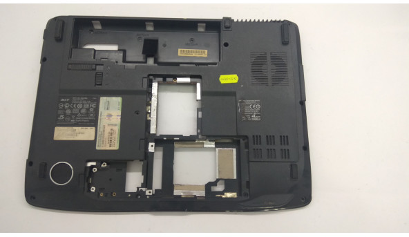Нижняя часть корпуса для ноутбука Acer Aspire 5530, JALB0, 15.6 ", AP04A000H00, Б / У. Все крепления цили.Без повреждений.