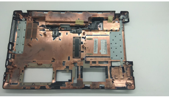 Нижняя часть корпуса для ноутбука Acer Aspire 5551, NEW75, 15.6 ", AP0C9000410, Б / У. Все крепления целые, есть трещина (фото) - 303983