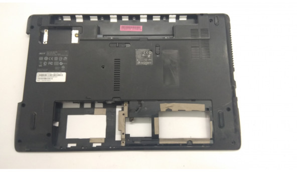 Нижняя часть корпуса для ноутбука Acer Aspire 5551, NEW75, 15.6 ", AP0C9000410, Б / У. Все крепления целые, есть трещина (фото)