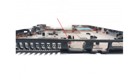 Нижня частина корпуса для ноутбука Acer Aspire V3-571, Z5WAH, 15.6", AP154000O00, Б/В. пошкоджено 2 кріплення та ртішина на VGA (фото) - 304035