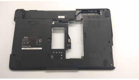 Нижняя часть корпуса для ноутбука Dell Inspiron 1545, 15.6 ", CN-0U499F, Б / У, Е сломанное крепление (фото).