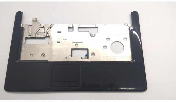Середня частина корпуса для ноутбука Dell Inspiron 1545, 15.6", CN-0PTF49, Б/В. Кріплення всі цілі. Без пошкоджень.Відсутня верхня панель.