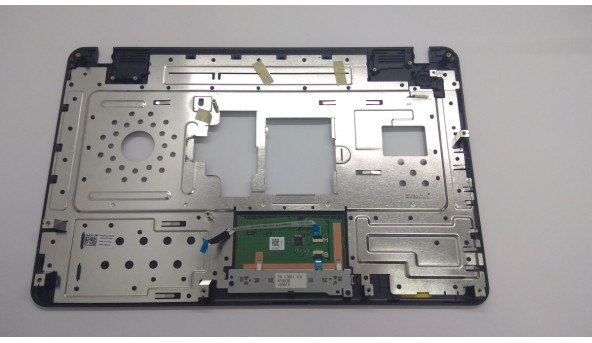Середня частина корпуса для ноутбука Dell Inspiron 5030, 15.6", CN-06P8X2, Б/В. Кріплення всі цілі. Без пошкоджень.Є не значні сліди корозії, - 304088