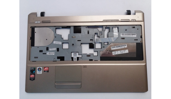 Середня частина корпуса для ноутбука Acer Aspire 5538, NAL00, 15.6", AP09F000300, Б/В. Пошкоджено одне кріплення.