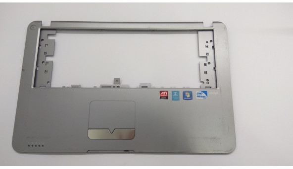 Средняя часть корпуса для ноутбука Medion Akoya S5612, MD97930, 15.6 ", Б / У. Крепление все цели. Без пошкоджень.Е царапины.