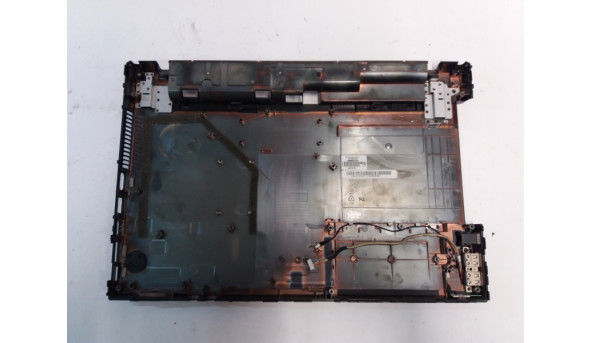 Нижня частина корпуса для ноутбука HP ProBook 4525s, 598680-001.Б/В, Кріплення всі цілі. Без пошкоджень.
