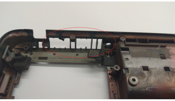 Нижняя часть корпуса для ноутбука Acer Aspire 5520, ICW50, 15.4 ", AP01K000G00, Б / У. Все крепления цили.Зламана решетка радиатора (фото). - 304451