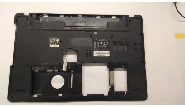 Нижня частина корпуса для ноутбука eMachines G640, 17.3", DAZ604HV01003, MS2294, Б/В