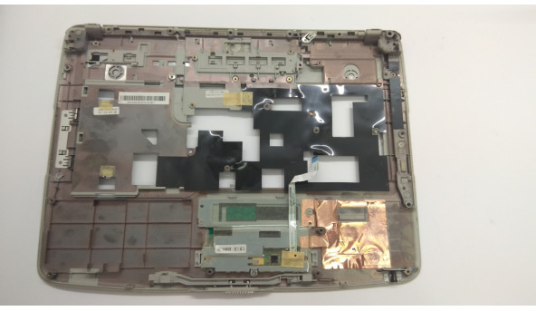 Средняя часть корпуса для ноутбука Acer Aspire 5520, ICW50, 15.4 ", AP01K000100, Б / У. Сломанные крепления (фото). - 304521
