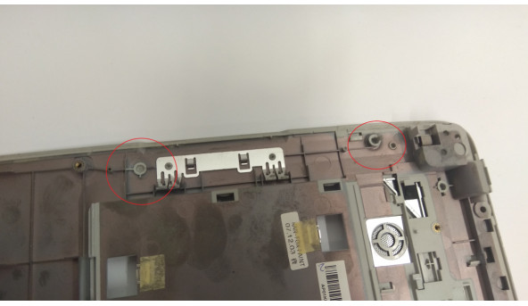 Средняя часть корпуса для ноутбука Acer Aspire 5520, ICW50, 15.4 ", AP01K000100, Б / У. Сломанные крепления (фото). - 304521