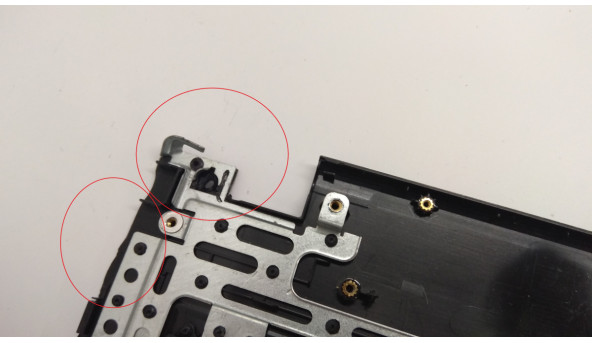 Средняя часть корпуса для ноутбука Acer Aspire 7551G, MS2310, 17.3 ", DAZ604HN01001, Б / У. Сломанные крепления (фото), и поврежден корпус (фото). - 304557