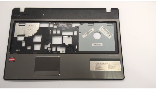 Середня частина корпуса для ноутбука Acer Aspire 5552, PEW76, 15.6", AP0C9000300, Б/В. Є зламані кріплення та тріщини на них (фото).