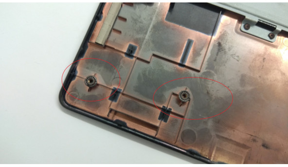 Средняя часть корпуса для ноутбука Acer Aspire 5552, PEW76, 15.6 ", AP0C9000300, Б / У. Есть сломанные крепления и трещины на них (фото). - 304573