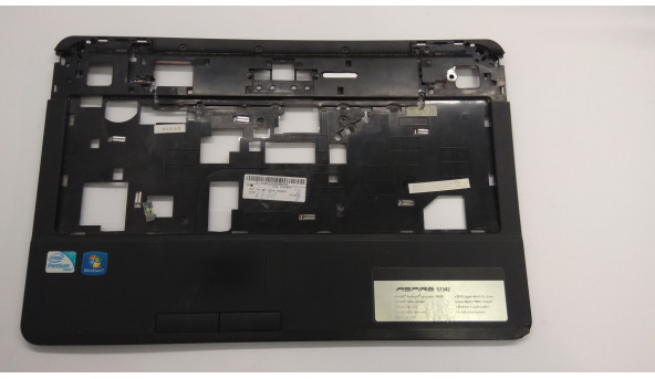 Середня частина корпуса для ноутбука Acer Aspire 5734Z, PAWF6, 15.6", AP0EI000100, Б/В. Кріплення всі цілі. Зламаний кутик (фото), Є незначні сліди залиття та відсутня верхня панель та потертий тач пад