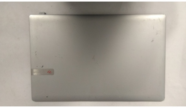 Крышка матрицы корпуса для ноутбука Packard Bell EasyNote TM82, NEW95, 15.6 ", AP0CB000111, Б / У. Отсутствует левая заглушка (фото)