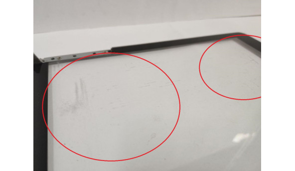 Рамка матриці з тачскріном, для ноутбука для ноутбука Dell Studio XPS 1640, 15.6", 46RM2LBWI00, CN-P892D, б/в. В хорошому стані. Присутні потертості та є сліди від клавіатури. - 304852