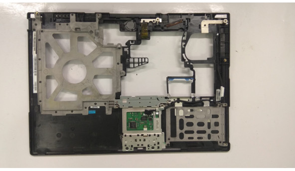 Середня частина, корпуса для ноутбука Dell Latitude D620, 14", CN-0UT313, Б/В. Всі кріплення цілі, без пошкоджень - 305027
