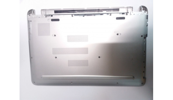 Нижня частина корпуса для ноутбука   HP Pavilion 15-ab103ng, 15.6",  Б/В. трішина зверху поцентру.