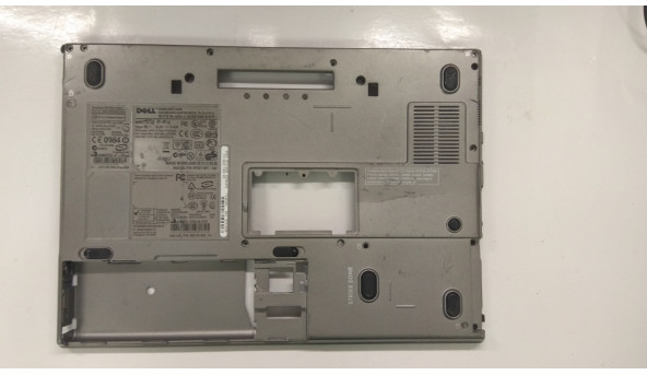 Нижня частина корпуса для ноутбука  Dell Latitude D620, 14", CN-0WD851, Б/В. Присутні пошкодження(фото)