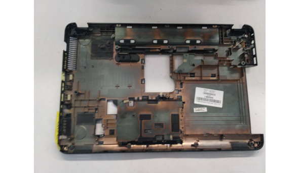 Нижня частина корпуса для ноутбука HP Compaq Presario CQ58-135SW, 15.6", 686253-001, Б/В. Всі кріплення цілі.Без пошкоджень. - 305067