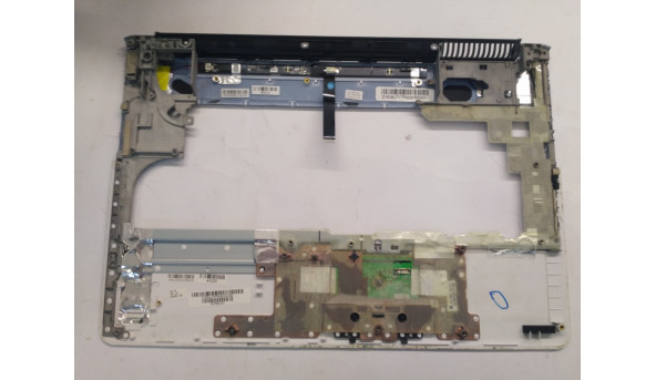 Середня частина корпуса для ноутбука HP Pavilion dv6-1125eo, 15.6", 531593-001, Б/В. Кріплення всі цілі. Без пошкоджень. - 305095