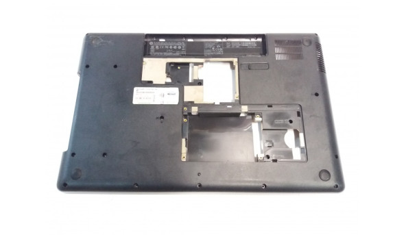 Нижня частина корпуса для ноутбука HP G72-120EG, 32AX8BATP50, Б/В, Всі кріплення цілі. Без пошкоджень.