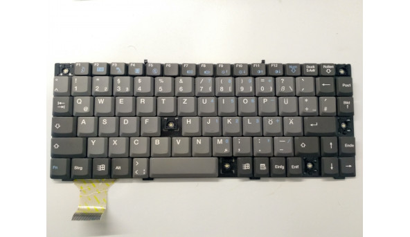 Клавіатура для ноутбука UMAX ActionBook 300T, в хорошому стані без пошкоджень, робоча клавіатура, відсутні кнопки(фото)