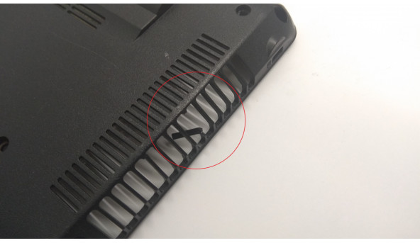 Нижняя часть корпуса для ноутбука Acer Aspire 5625, ZR8C, 15 6 ", 36ZR7BATN501, Б / У. Все крепления целые. Сломанная решетка радиатора (фото). - 305424